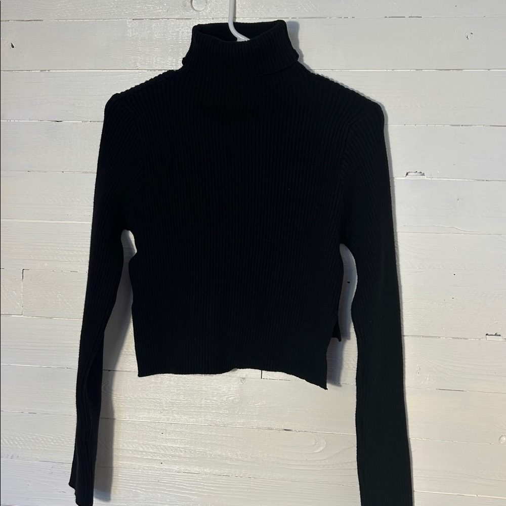 NWT Vici Fate black turtleneck, crop, women’s size medium. - Picture 9 of 9